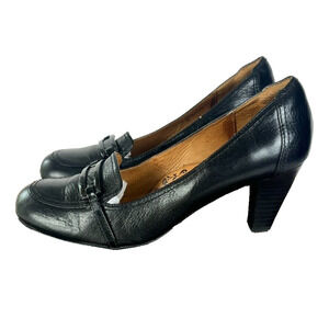 Sofft Shoes Womens 8.5 Black Leather Classic Round Toe Professional Pumps Heels